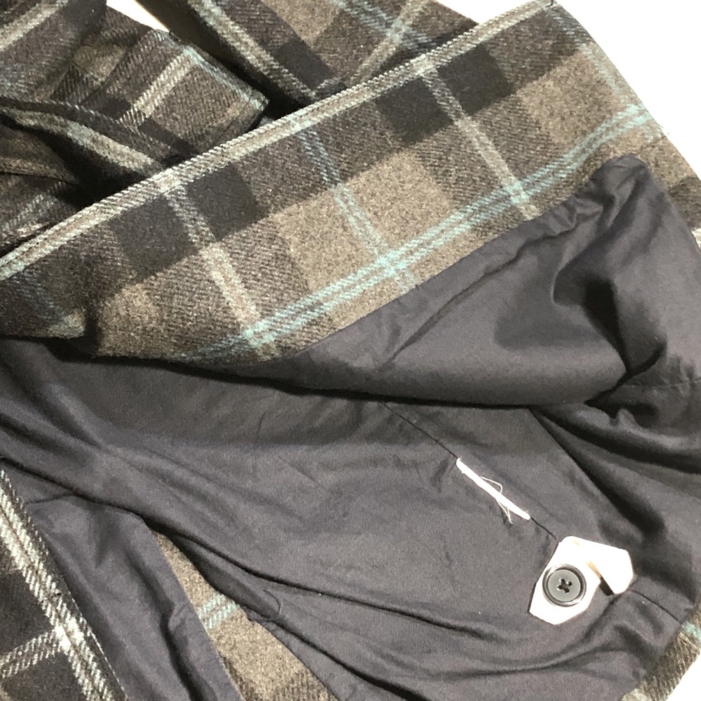 Coat. - Picture 3 of 4